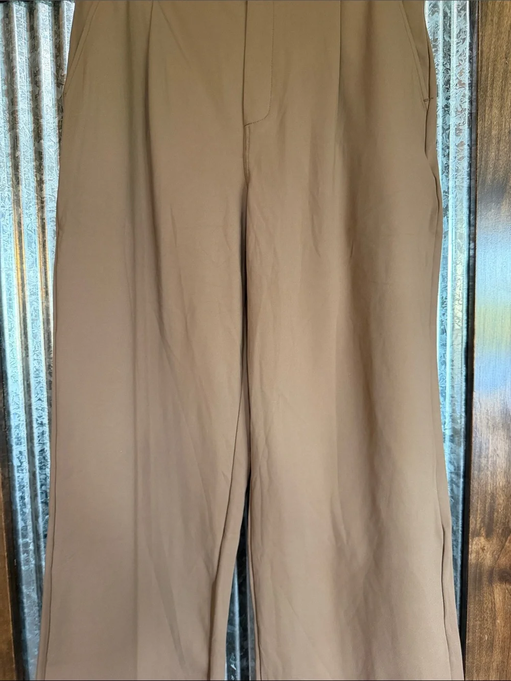 NWOT   HALARA Women's Wide-Leg work pants- brown sz med